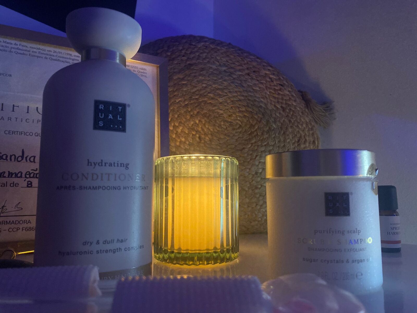 Detalhe dos produtos usados no ritual