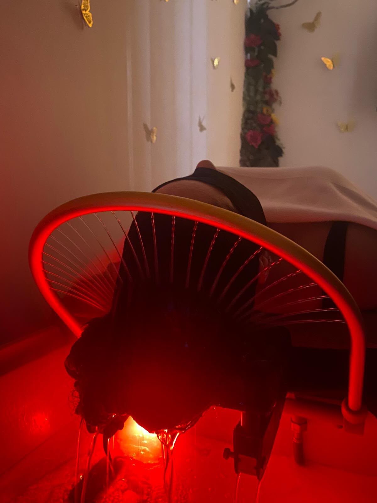 Cuba de head spa com fototerapia de luz vermelha